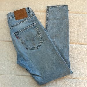 29x30 Men’s Levi Jeans 512